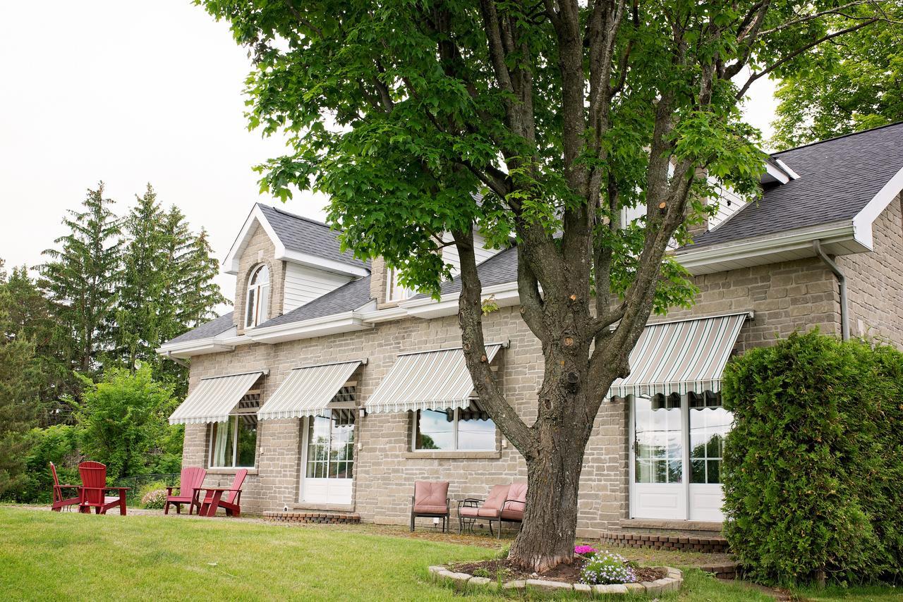 Rock Hill Bed & Breakfast Sharbot Lake エクステリア 写真